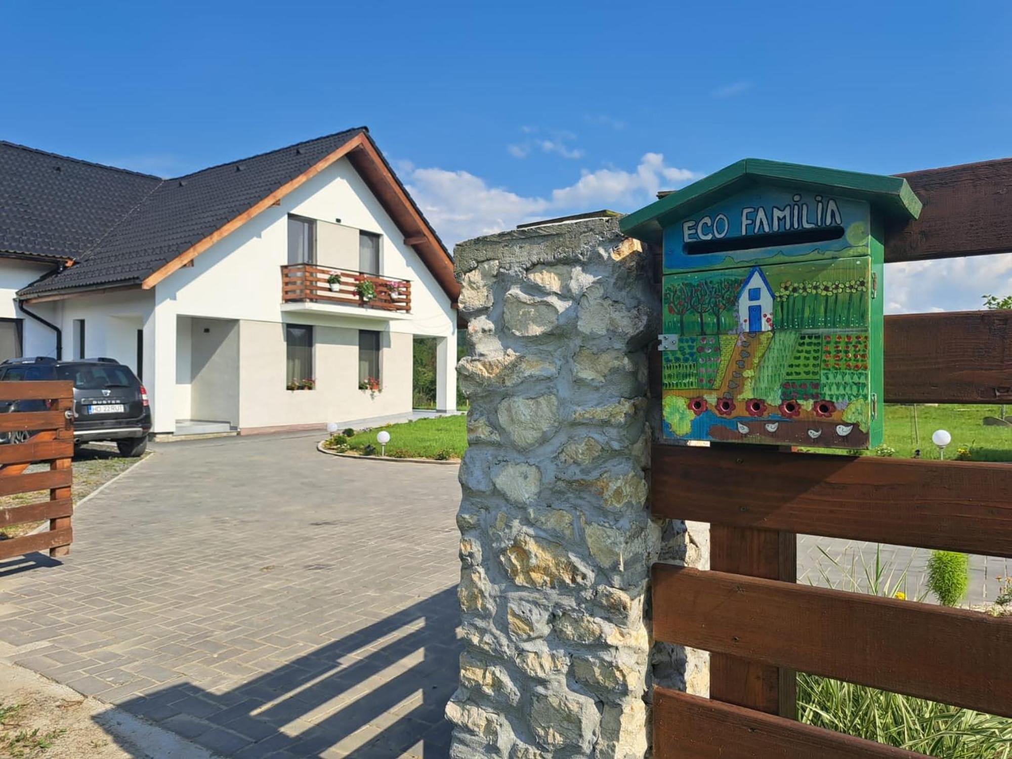 Eco Familia Pojoga Exterior foto