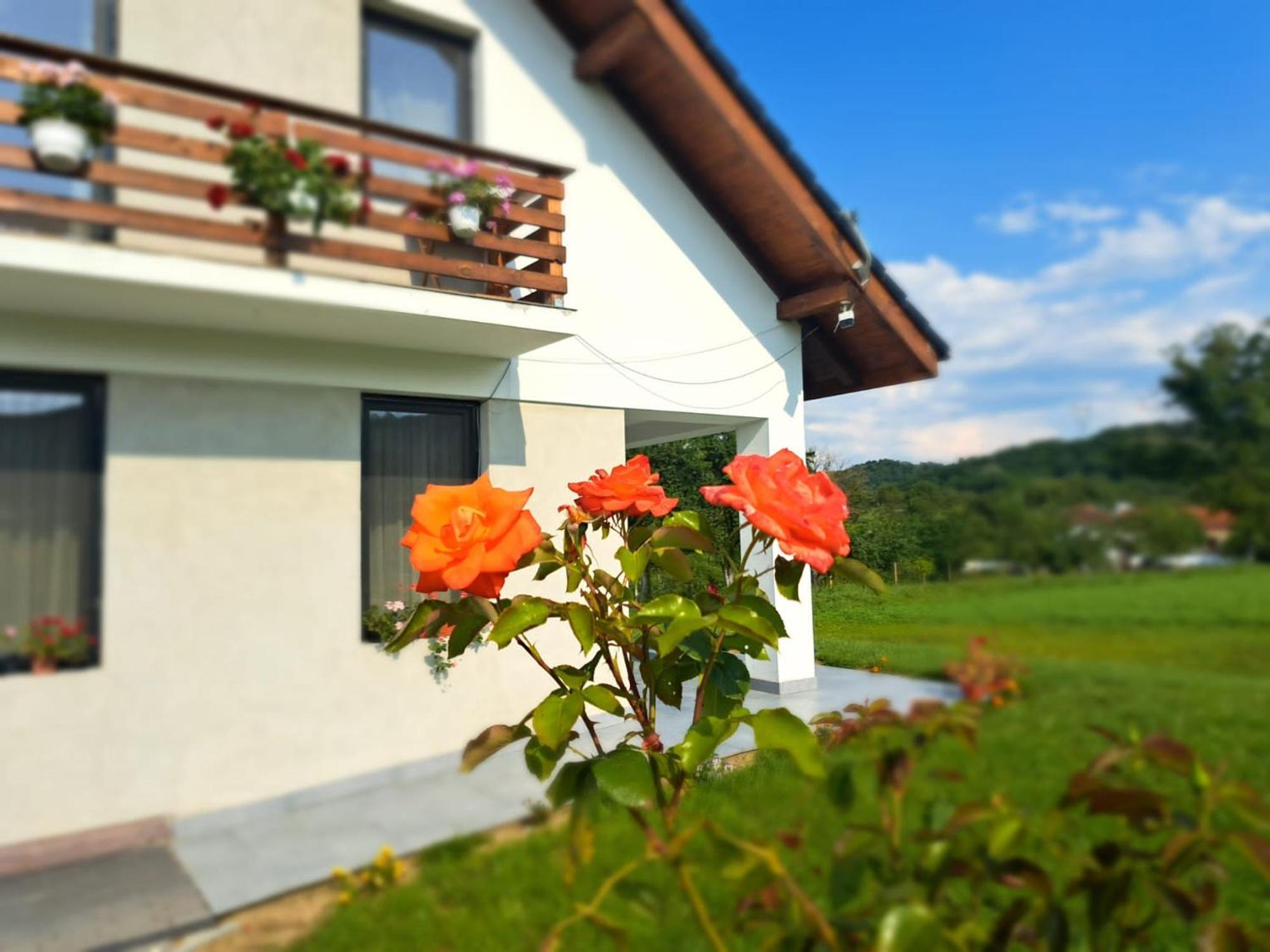 Eco Familia Pojoga Exterior foto